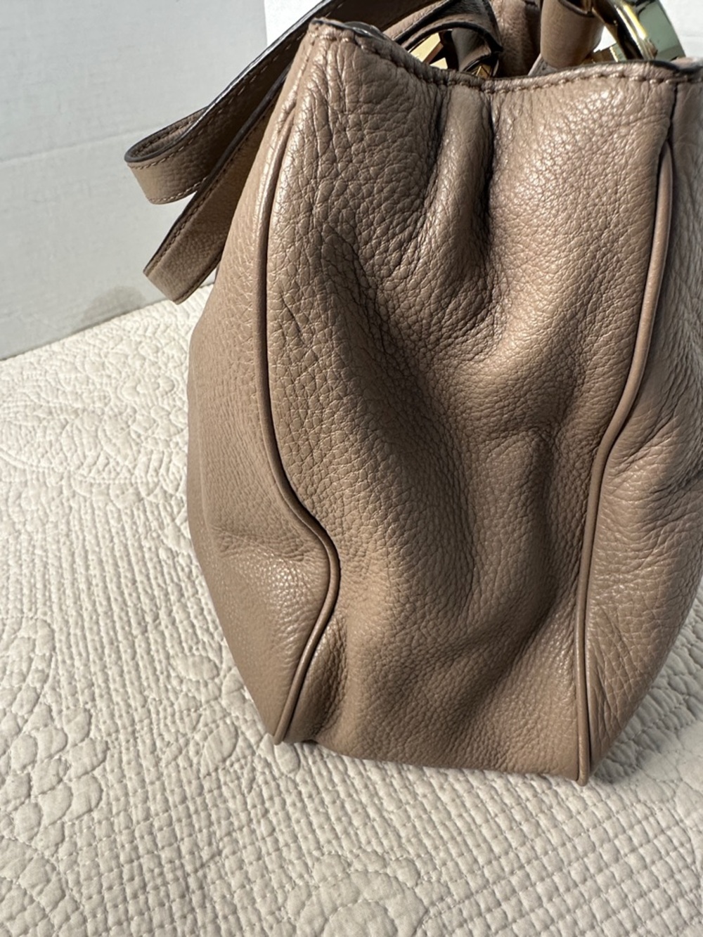 Michael Kors Taupe Brown Pebbled Leather Shoulder Bag with Gold Logo - Picture 3 of 12